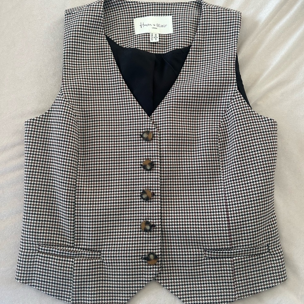 Black and White Houndstooth Tank Top
